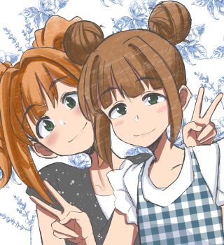 2girls absurdres anjerain brown_hair double_bun green_eyes hair_bun head_tilt highres idolmaster idolmaster_(classic) looking_at_viewer multiple_girls siblings sisters smile takatsuki_kasumi takatsuki_yayoi twintails v