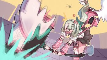 Rule 34 | > <, 1girl, 1other, anger vein, arm warmers, black skirt, commentary, green hair, hair ornament, hairclip, hammer, holding, holding hammer, holding weapon, leg warmers, open mouth, pink bag, shirt, sketchy guy01, skirt, sky, solo focus, striped arm warmers, striped leg warmers, sunna (zenless zone zero), untranslatable commentary, weapon, white shirt, white wings, wings, yellow sky, zenless zone zero