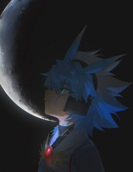 1boy alien_888 antenna_hair arms_at_sides black_background black_shirt black_sky coat crack_of_light crescent_moon facial_mark facing_to_the_side gem green_eyes hair_slicked_back headphones highres looking_up male_focus moon night red_gemstone shirt sky spiked_hair upper_body white_coat yu-gi-oh! yu-gi-oh!_go_rush!! yudias_velgear