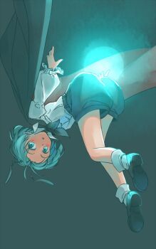 1girl antenna_hair antennae black_cape black_shoes black_shorts breast_pocket buttons cape collared_shirt commentary_request full_body glowing_ass green_background green_eyes green_hair long_sleeves one-hour_drawing_challenge pocket puffy_shorts rangycrow red_cape shirt shoe_soles shoes short_hair shorts socks solo thighs touhou two-sided_cape two-sided_fabric upside-down white_shirt white_socks wriggle_nightbug