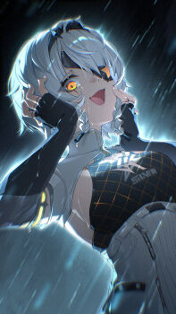 1girl black_gloves black_hairband braid breasts commentary crazy_smile eyepatch fingerless_gloves gloves glowing glowing_eye grey_hair hairband hands_on_own_face highres looking_at_viewer open_mouth orange_eyes rain short_hair shrug_(clothing) small_breasts smile solo sucui_qiuqiu twiggy_(zenless_zone_zero) twin_braids upper_body wet white_shrug zenless_zone_zero