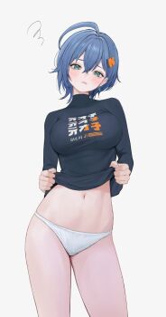 10_plus 1girl belle_(zenless_zone_zero) black_shirt blue_hair blush breasts closed_mouth clothes_lift contrapposto cowboy_shot green_eyes hair_ornament highres letter_hair_ornament looking_at_viewer medium_breasts navel no_pants panties shirt shirt_lift short_hair simple_background solo squiggle stomach underwear white_background white_panties zenless_zone_zero