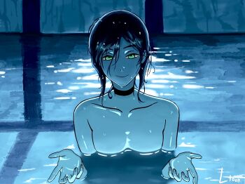1girl artist_name black_choker black_hair breasts chainsaw_man choker closed_mouth commentary_request green_eyes hair_between_eyes highres korean_commentary l_toon partially_submerged pool reze_(chainsaw_man) small_breasts smile solo wet wet_hair