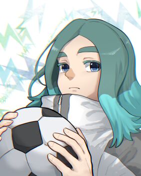 1boy alien_alienen aqua_hair bad_tag ball blue_eyes highres holding holding_ball inazuma_eleven_(series) inazuma_eleven_victory_road jacket looking_at_viewer male_focus medium_hair multicolored_hair sasanami_unmei soccer_ball solo two-tone_hair upper_body white_jacket