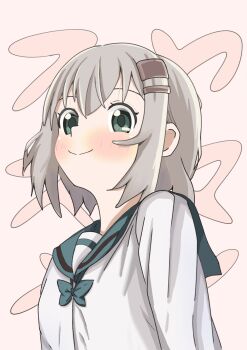 1girl blush closed_mouth feet_out_of_frame female_focus green_eyes green_sailor_collar grey_hair hair_between_eyes hair_ornament hairclip highres long_sleeves looking_at_viewer medium_hair moon_tyty_ ribbon sailor_collar school_uniform serafuku smile solo standing yama_no_susume yukimura_aoi