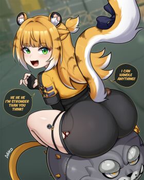 1girl 1other :3 animal_ear_fluff animal_ears ass ass_focus black_shorts blonde_hair blush bow dako_(dakosito) elbow_gloves fang fingerless_gloves fingernails from_above from_behind gloves green_eyes hand_up highres hu_wei_(zenless_zone_zero) huge_ass jacket ju_fufu kyojiri_loli loli long_hair looking_at_viewer looking_back multicolored_hair open_mouth robot short_shorts short_sleeves shorts sitting sitting_on_object smile tail tail_bow tail_ornament thigh_strap thighs tiger_ears tiger_girl tiger_tail very_long_hair yellow_jacket zenless_zone_zero