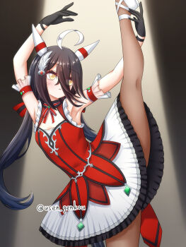 1girl ahoge animal_ears armpits black_gloves black_hair blush breasts brown_pantyhose commentary_request cosplay dress ear_covers ear_ornament feather_hair_ornament feathers gloves hair_between_eyes hair_ornament highres horse_ears horse_girl horse_tail long_bangs long_hair long_hair_between_eyes low_twintails manhattan_cafe_(umamusume) multicolored_hair pantyhose parted_lips red_dress skirt small_breasts solo split spotlight standing standing_on_one_leg standing_split tail twintails umamusume very_long_hair white_hair white_skirt win_variation_(dramatic_tutu)_(umamusume) win_variation_(umamusume) win_variation_(umamusume)_(cosplay) yellow_eyes yuusen_(aenka)