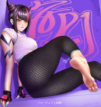 1girl absurdres barefoot black_hair blush feet hair_horns han_juri highres leggings long_hair looking_at_viewer multicolored_hair red_eyes soles streaked_hair street_fighter toes za.yu