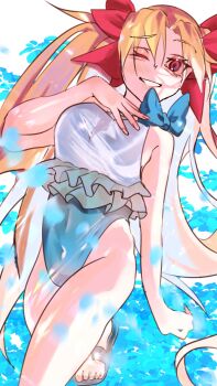 1girl blonde_hair breasts commentary_request ereshkigal_(fate) ereshkigal_(swimsuit_beast)_(fate) fate/grand_order fate_(series) highres long_hair medium_breasts one-piece_swimsuit smile swimsuit two-tone_swimsuit two_side_up umeshu_kan