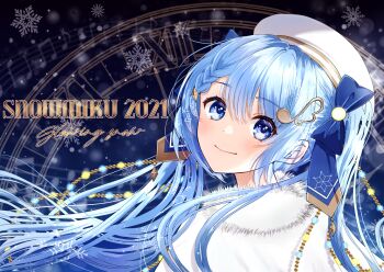 1girl aqua_hair beret blue_bow blue_eyes blush bow braid character_name closed_mouth hair_between_eyes hair_bow hair_ornament hat hatsune_miku highres long_hair looking_at_viewer mofmama smile snowflake_print solo twintails very_long_hair vocaloid white_hat yuki_miku yuki_miku_(2021)