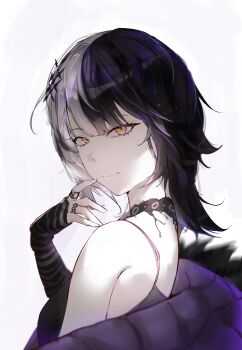 1girl absurdres arm_warmers bare_shoulders black_arm_warmers black_hair breasts commentary english_commentary finger_to_mouth from_side fur_trim hair_ornament highres hololive hololive_english jewelry kurochanai light_smile looking_at_viewer multicolored_arm_warmers multicolored_hair ring shiori_novella shiori_novella_(1st_costume) simple_background solo striped_arm_warmers two-tone_hair virtual_youtuber white_hair yellow_eyes