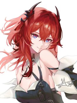 1girl arknights arknights:_endfield bare_shoulders black_dress black_horns black_sleeves breasts cleavage closed_mouth commentary detached_sleeves dress hair_between_eyes hair_intakes highres horns laevatain_(arknights) long_hair looking_at_viewer medium_breasts off_shoulder purple_eyes rayen_sight red_hair signature smile solo surtr_(arknights) upper_body