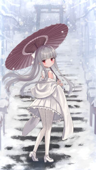 1girl alternate_hair_color bare_shoulders blush commentary_request eluthel expressionless full_body grey_hair highres idolmaster idolmaster_cinderella_girls long_hair looking_at_viewer looking_back oil-paper_umbrella pantyhose red_eyes sajo_yukimi skirt snow snowing solo torii umbrella white_pantyhose winter