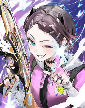 1other black_choker black_hair blue_eyes choker clove_(valorant) commentary_request freckles grin gun hair_horns hair_ornament hairclip highres holding holding_gun holding_weapon hood hood_down jacket looking_at_viewer multicolored_hair okoge_(koge_chan) one_eye_closed pink_hair pink_jacket short_hair smile solo valorant vandal_(valorant) weapon white_hood
