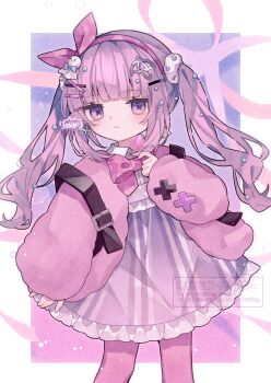 1girl artist_name backpack bag bow commentary dress eringikinono frilled_dress frills ghost_hair_ornament hair_ornament hairband heart highres holding light_blush long_hair long_sleeves looking_at_viewer original outside_border pink_bow pink_eyes pink_hair puffy_sleeves simple_background solo symbol-shaped_pupils twintails umbrella_hair_ornament x-shaped_pupils x_hair_ornament