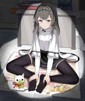 1girl absurdres animal arknights black_hair black_hairband black_skirt black_thighhighs book cat chinese_commentary chips_(food) closed_mouth commentary_request computer desk food green_cat hairband highres indoors jacket laptop layered_sleeves long_sleeves looking_at_viewer medium_hair miniskirt no_shoes on_floor potato_chips priestess_(arknights) purple_eyes red_ribbon resoap ribbon rug sitting skirt smile solo spotlight sweater thighhighs turtleneck turtleneck_sweater white_cat white_jacket white_sweater