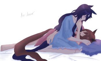 2girls animal_ears barefoot blue_dress blue_hair blush brown_hair closed_eyes commentary dress french_text gentildonna_(umamusume) gnvr hand_on_another&#039;s_face hand_on_another&#039;s_waist highres horse_ears horse_girl horse_tail long_hair multiple_girls pajamas parted_lips pink_dress simple_background smile tail toes translated umamusume verxina_(umamusume) white_background yuri