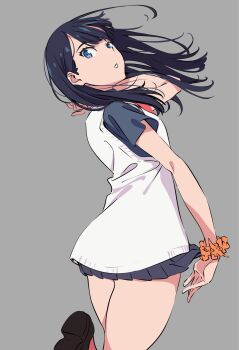 1girl blue_eyes grey_background gridman_universe highres long_hair looking_back pleated_skirt saitou_kengo school_uniform scrunchie short_sleeves simple_background skirt solo ssss.gridman takarada_rikka wrist_scrunchie