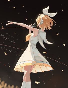 1girl absurdres arm_tattoo blonde_hair bow hair_bow hashtag-only_commentary headphones headset highres holding holding_microphone kagamine_rin kagamine_rin_(sour_model) microphone mikumikudance neckerchief orange_neckerchief sailor_collar shirt short_hair sleeveless sleeveless_shirt socks solo sour_model_(mikumikudance) tattoo trashpanda_11b vocaloid white_bow white_sailor_collar white_shirt white_socks