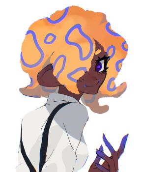 1girl absurdres black_pants black_suspenders cephalopod_eyes dark-skinned_female dark_skin from_behind hair_over_one_eye highres looking_at_viewer looking_back nintendo octoling orange_hair pants patterned_hair purple_eyes shirt simple_background smile solo splatoon_(series) splatoon_3 tao_blu_(splatoon) tentacle_hair upper_body white_background white_shirt zer_skd