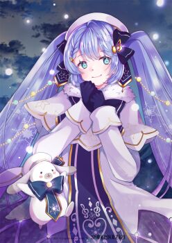 1girl 1other beret blue_eyes blue_gloves blue_hair blue_tabard blush closed_mouth cloud coat dress fur-trimmed_coat fur_trim gloves gold_trim hat hatsune_miku highres long_hair long_sleeves musical_note nonkomu_(furiten5553) official_alternate_costume official_alternate_hairstyle outdoors rabbit rabbit_yukine smile tabard twintails very_long_hair vocaloid white_dress white_hat yuki_miku yuki_miku_(2021)