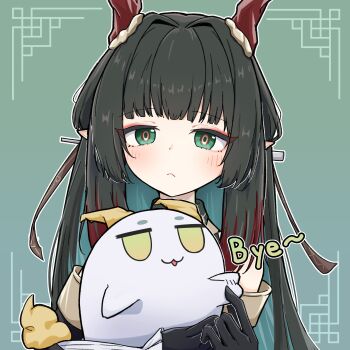 1girl :< :3 absurdres animal arknights arknights:_endfield barurun_pen black_gloves black_hair colored_inner_hair dragon_bean_(arknights) dragon_bean_(arknights) dragon_horns frown gloves green_background green_eyes green_hair hair_ornament hair_stick highres holding holding_animal horns looking_at_viewer multicolored_hair pointy_ears simple_background solo waving zhuang_fangyi_(arknights)