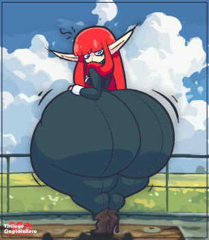 1girl artist_collaboration artist_logo ass ass_focus blue_eyes blue_sky blunt_bangs boots border breasts brown_boots captainxero cloud fence grass huge_ass hulkenberg_(metaphor:_refantazio) jaggy_lines jitome logo long_hair looking_at_viewer medium_breasts metaphor:_refantazio motion_lines outdoors pointy_ears red_hair shaded_face sky solo thick_thighs thighs very_long_hair viviluxe