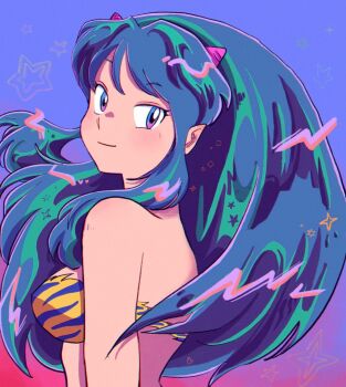 1girl animal_print bikini blue_hair breasts commentary cone_horns eyelashes from_side gradient_background highres horns long_hair looking_at_viewer lum pointy_ears print_bikini sauizph sidelocks solo star_(symbol) swimsuit symbol-only_commentary tiger_print upper_body urusei_yatsura