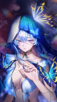 1girl absurdres armlet blue_butterfly blue_hair blue_nails blue_veil breasts bug butterfly chijiu_jo colored_eyelashes commentary_request fingernails hair_between_eyes highres insect jewelry large_breasts long_hair looking_at_viewer nail_polish parted_lips purple_eyes shorekeeper_(wuthering_waves) solo two-tone_veil upper_body veil white_veil wuthering_waves