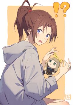 !? 1girl 3s_(tarariko) absurdres blue_eyes brown_hair character_doll commentary_request doll hibike!_euphonium highres hood hoodie looking_at_viewer nakagawa_natsuki ponytail surprised yoshikawa_yuuko