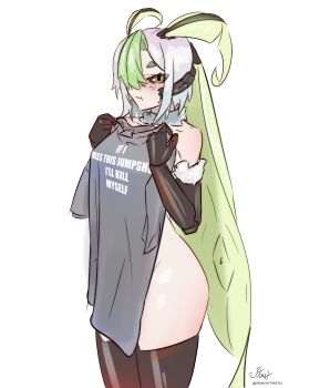 1girl absurdres antennae arthropod_girl ass black_sclera colored_sclera covering_breasts covering_privates crunchytoast33 grey_shirt highres indie_virtual_youtuber insect_girl juniper_actias monster_girl moth_antennae moth_girl moth_hair_ornament nude shirt simple_background thick_thighs thighhighs thighs virtual_youtuber white_hair