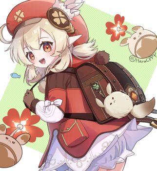 1girl ahoge artist_name backpack bag blonde_hair bloomers brown_bag brown_gloves child clover commentary dodoco_(genshin_impact) dress feather_hair_ornament feathers four-leaf_clover genshin_impact gloves grin hair_ornament haru.cp hat jumpy_dumpty klee_(genshin_impact) looking_at_viewer medium_hair pointy_ears red_dress red_eyes red_hat short_twintails smile twintails underwear vision_(genshin_impact) white_bloomers
