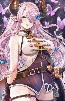 1girl absurdres asymmetrical_gloves bare_shoulders belt belt_buckle black_coat black_gloves blue_eyes braid breasts brown_belt brown_gloves brown_horns buckle closed_mouth coat commentary crown_braid draph elbow_gloves gloves granblue_fantasy hair_ornament hair_over_one_eye highres horns large_breasts long_hair looking_at_viewer narmaya_(granblue_fantasy) pink_hair pointy_ears popon_ta simple_background single_braid single_elbow_glove sleeveless smile solo symbol-only_commentary