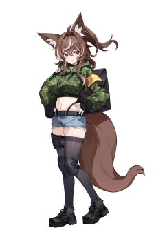 1girl :3 absurdres animal_ears armband belt black_choker black_shoes black_thighhighs blue_shorts boots breasts brown_hair cadpat callisto_(greyeth) camouflage camouflage_jacket choker closed_mouth commentary_request crop_top cropped_jacket cutoffs denim denim_shorts drawstring fox_ears fox_girl fox_tail full_body green_jacket half_updo highleg highres hood hood_down jacket knee_pads korean_commentary large_breasts long_hair long_sleeves looking_at_viewer midriff multicolored_hair navel original panty_straps shoes short_shorts shorts simple_background smile solo stomach streaked_hair tail thighhighs thighs wang0424 white_background yellow_eyes