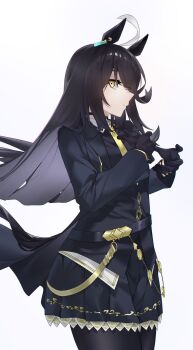 1girl ahoge animal_ears arril100 black_choker black_coat black_gloves black_hair black_pantyhose black_shirt black_skirt choker closed_mouth coat collared_shirt commentary_request ear_tag earrings gloves hair_between_eyes highres horse_ears horse_girl horse_tail jewelry long_bangs long_hair long_hair_between_eyes long_sleeves looking_at_viewer manhattan_cafe_(creeping_shadow)_(umamusume) manhattan_cafe_(umamusume) multicolored_hair necktie pantyhose shirt simple_background single_earring skirt solo tail umamusume very_long_hair white_background white_hair yellow_eyes yellow_necktie