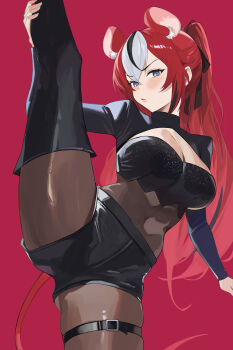 1girl absurdres animal_ears black_hair blackberry_baelz blue_eyes bodysuit breasts cleavage crop_top hakos_baelz highres hololive hololive_english long_hair long_sleeves miko_4013 mouse_ears mouse_tail multicolored_hair ponytail red_background red_hair short_shorts shorts solo split standing standing_on_one_leg standing_split tail thighhighs thighs very_long_hair virtual_youtuber white_hair