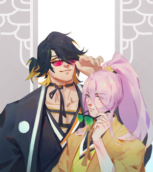 2boys black_hair closed_mouth collarbone commentary_request green-tinted_eyewear hachisuka_kotetsu hair_between_eyes hair_over_one_eye holding holding_removed_eyewear japanese_clothes kimono looking_at_viewer male_focus multiple_boys nagasone_kotetsu ncww_rinichi pink_hair ponytail red-tinted_eyewear sparse_stubble tinted_eyewear touken_ranbu unworn_eyewear upper_body yellow_eyes