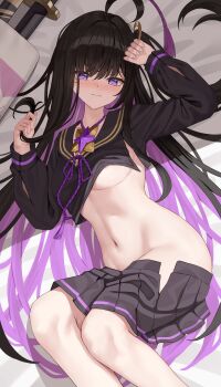 1girl absurdres ahoge black_hair black_shirt black_skirt blush breasts chitose_(stella_sora) commentary_request highres kurone_(kurone_ryuo) long_hair long_sleeves looking_at_viewer lying medium_breasts multicolored_hair navel pleated_skirt purple_eyes purple_hair school_uniform shirt skirt solo stella_sora underboob