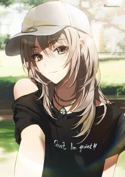 1girl black_shirt blush closed_mouth clothing_cutout commentary earclip girls_band_cry glint grey_hair hair_between_eyes hashtag-only_commentary highres kawaragi_momoka light_particles long_hair outdoors shirt short_hair shoulder_cutout shusuzu solo twitter_username upper_body