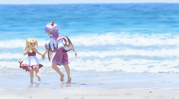 1boy 1girl absurdres ahoge alternate_costume arms_at_sides artist_name barefoot black_horns black_tail blonde_hair bloomers blunt_ends blunt_tresses bow contemporary cowlick dragon_boy dragon_horns dragon_tail dragon_wings dress eyelashes frilled_dress frills genshin_impact hair_bow hanapen height_difference highres holding_hands horns klee_(genshin_impact) long_hair looking_at_another looking_to_the_side low_twintails mid-stride midriff_peek mini_durin_(genshin_impact) mini_durin_(human)_(genshin_impact) ocean open_mouth outdoors pink_eyes pink_sailor_collar pink_shorts pointy_ears pulling purple_hair purple_wings red_bow red_dress red_eyes sailor_collar sand shore short_sleeves shorts spaghetti_strap spiked_horns spiked_tail spiked_wings splashing tail tareme twintails two-tone_dress underwear white_bloomers white_dress white_sleeves white_trim wings