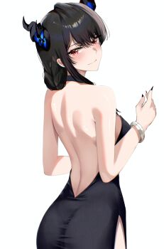 1girl absurdres alternate_costume ass asymmetrical_horns backless_dress backless_outfit bangle black_dress black_hair black_horns black_nails blush bracelet breasts closed_mouth commentary demon_horns dress fingernails from_behind hair_between_eyes highres hololive hololive_english horns jewelry lalatina_art large_breasts looking_at_viewer looking_back median_furrow mole mole_under_eye nail_polish nerissa_ravencroft red_eyes red_hair sharp_fingernails side_slit simple_background smile solo symbol-only_commentary uneven_horns upper_body virtual_youtuber white_background