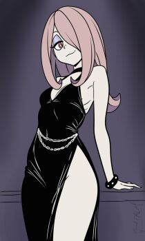 1girl black_dress bracelet breasts chain cleavage cleavage_cutout clothing_cutout commentary covered_navel dress english_commentary hand_on_table highres jewelry little_witch_academia long_hair looking_down maud_fal medium_breasts pale_skin purple_background red_eyes signature smile solo sucy_manbavaran thighs