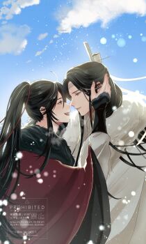 2boys absurdres ahoge bishounen black_eyes black_hair black_hanfu blue_sky blurry bokeh breath chinese_clothes cloak cloud commentary_request couple day depth_of_field eye_contact fur-trimmed_cloak fur-trimmed_robe fur_trim hair_ribbon hand_on_another's_head hand_up hanfu high_ponytail highres imminent_kiss jewelry lan_wangji light_particles long_hair looking_at_another male_focus mi_ka_ge311 modao_zushi multiple_boys open_mouth outdoors parted_lips ponytail profile red_cloak red_ribbon ribbon robe sidelocks sky sleeves_past_wrists smile snow snowing topknot twitter_username very_long_hair watermark wei_wuxian white_cloak white_hanfu winter_clothes xiao_guan_(headdress) yaoi yellow_eyes