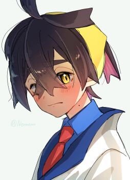 1boy black_hair blue_shirt blush closed_mouth collared_shirt commentary_request crossed_bangs enudesuga grey_background hair_between_eyes hairband highres jacket kieran_(pokemon) looking_at_viewer male_focus mole mole_on_neck nintendo pokemon pokemon_sv purple_hair shirt simple_background solo tears twitter_username upper_body white_jacket yellow_eyes yellow_hairband