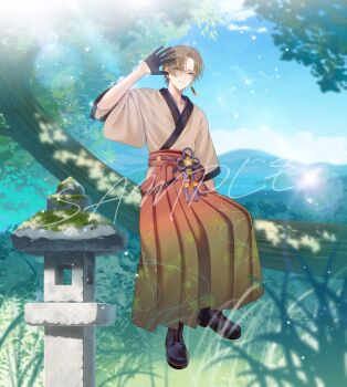 1boy black_boots black_gloves blue_sky blurry blurry_foreground boots brown_eyes brown_hair brown_hakama brown_kimono cloud commentary_request copyright_request depth_of_field earrings gloves grass hakama hakama_skirt half_gloves in_tree japanese_clothes jewelry kimono lace-up_boots lake looking_at_viewer male_focus mountain myusha outdoors sample_watermark short_sleeves sitting skirt sky smile solo stone_lantern tree virtual_youtuber water watermark wide_sleeves