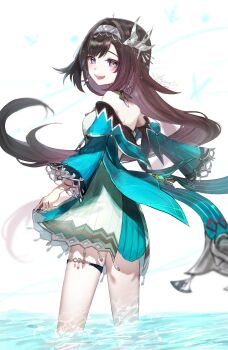 1girl :d absurdres aqua_dress aquact bare_shoulders black_hair blush breasts brown_hair detached_sleeves dress floating_hair from_behind genshin_impact gradient_eyes gradient_hair green_eyes grey_hairband hair_ornament hairband highres jewelry lan_yan_(genshin_impact) long_hair long_sleeves looking_at_viewer looking_back multicolored_eyes multicolored_hair open_mouth purple_eyes skirt_hold smile solo standing strap thigh_strap thighs very_long_hair wading water white_background wide_sleeves