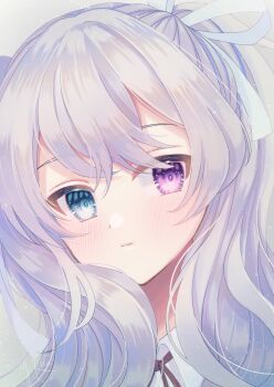 1girl 25-ji_miku blue_eyes blush commentary grey_background grey_hair hair_between_eyes hair_ribbon hatsune_miku highres long_hair looking_at_viewer neck_ribbon pink_eyes project_sekai red_ribbon ribbon signature solo twintails vocaloid white_ribbon yukimura_88