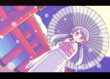 1girl arm_behind_back blunt_bangs cherry_blossom_print coeiroink dutch_angle floral_print floral_print_kimono flower_knot gomahichi grey_eyes grey_hair hair_ribbon holding holding_umbrella japanese_clothes kimono letterboxed obi obiage obidome obijime oil-paper_umbrella print_kimono ribbon sash snow solo swept_bangs tsukuyomi-chan twintails umbrella white_kimono wide_sleeves