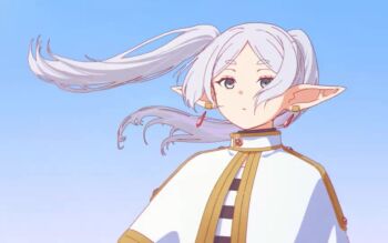 1girl animated anime_coloring blue_sky capelet closed_mouth dress earclip earrings elf eyelashes floating_hair frieren green_eyes grey_hair jewelry long_hair looking_ahead looping_animation parted_bangs parted_lips pointy_ears short_eyebrows sky smile solo sousou_no_frieren tagme teardrop_earrings thick_eyebrows twintails uta_25 video white_capelet white_dress wind