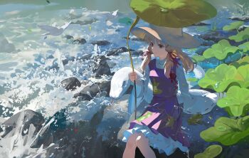 1girl arm_support bird blonde_hair frog hair_ribbon hashtag-only_commentary hat highres leaf_umbrella long_sleeves looking_ahead moriya_suwako outdoors purple_skirt purple_vest qianeyejiaorouji red_ribbon ribbon sitting skirt smile snake solo touhou vest water_drop white_bird white_snake wide_sleeves